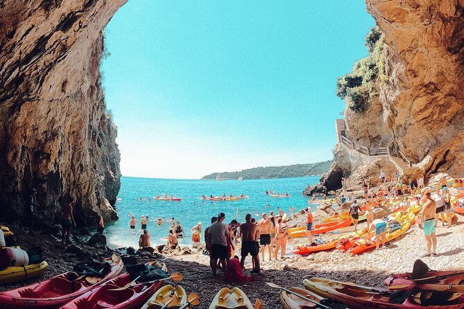 Sea Kayaking Safari Dubrovnik - Who should book this kayaking safari?