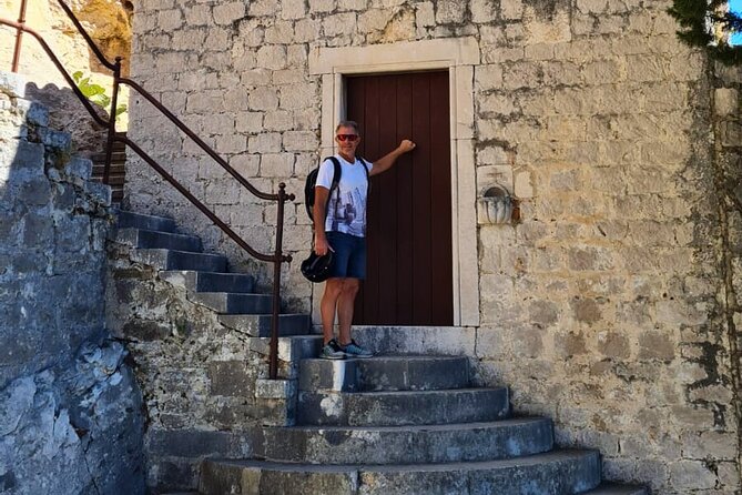 Secret Marjan Park Hiking Tour in Split - Pine shade and a gentler side of Split