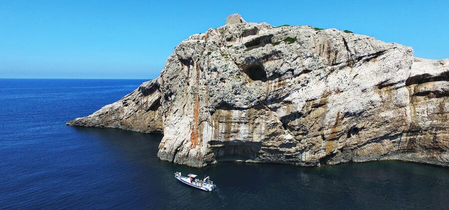 Sibenik: Full-Day Kornati National Park Boat Tour - Prvic Luka gives the day a gentle finish