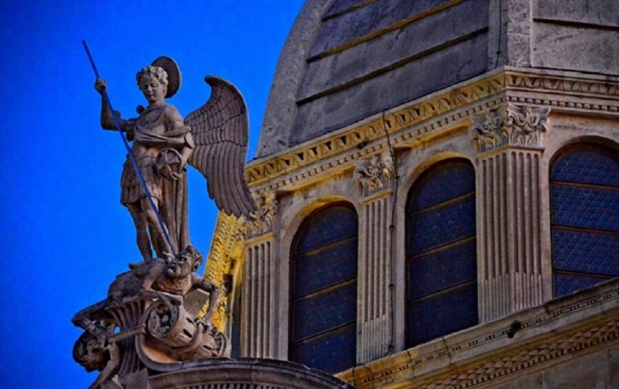 Sibenik: Guided Evening Walking Tour - Why Šibenik works especially well after dark