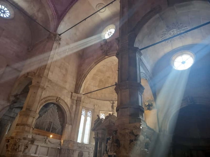 Šibenik: Medieval Night Walking Tour - Punishment, fairs, bells, and local customs