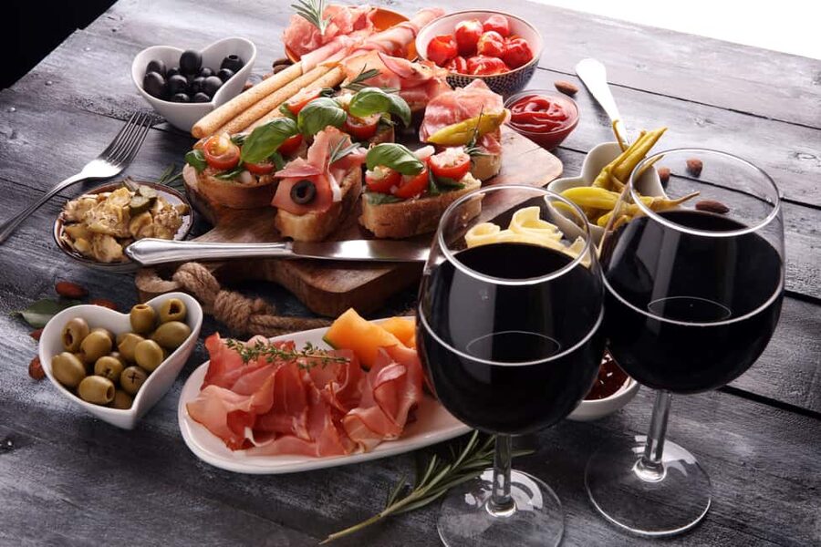 Sibenik: Stunning views, History & Tasting - Croatia in day - Local wines and a traditional Dalmatian lunch