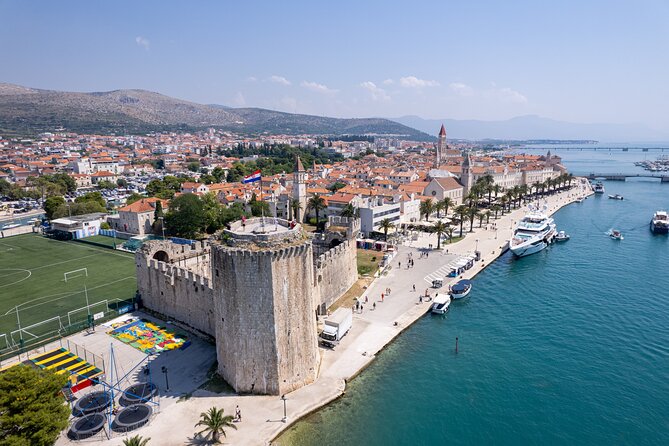 Slatine - Island Hopping Excursion (Trogir/Blue Lagoon/Shipwreck) - Nečujam and the sunken ship