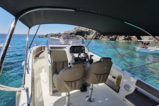 Speedboat Atlantic Marine 750, 4 or 8 hours - Price, group size, and practical value