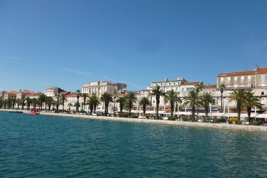 Split: 1.5-Hour Riviera Boat Cruise with a Free Drink - What the 90 minutes feel like