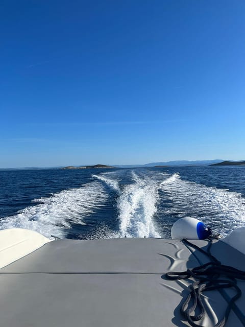 Split: 5 Islands Full-Day Tour to Blue Cave, Vis & Hvar - Stiniva Cove and the southern cliffs of Vis