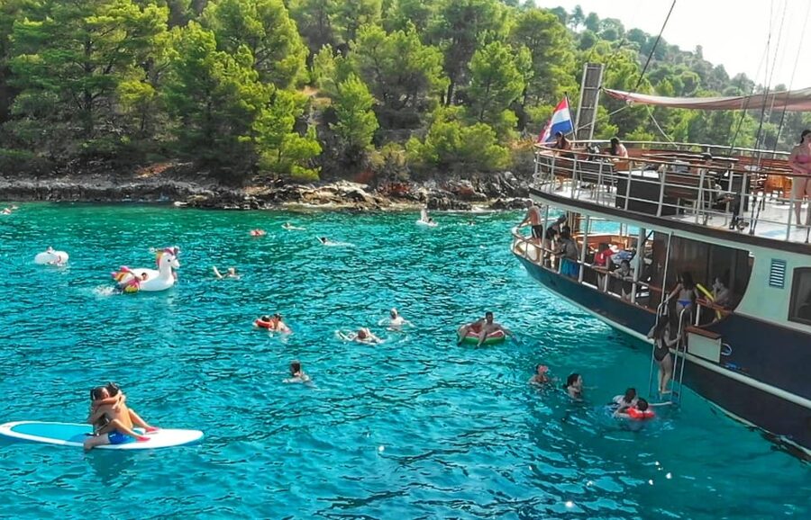 Split: All inclusive Brač & Šolta Island Swimming Cruise - Should you book the Polaris cruise?
