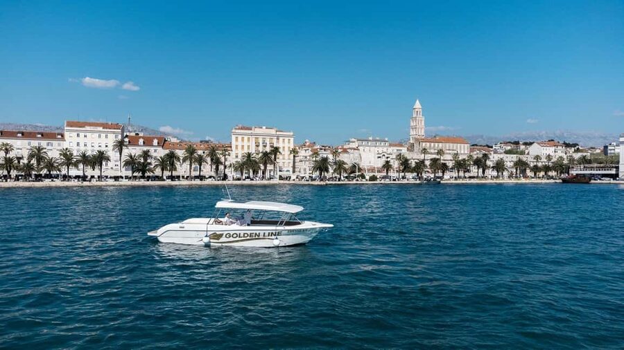 Split: Blue Cave & 5 Island Tour - Stiniva is the scenic centerpiece