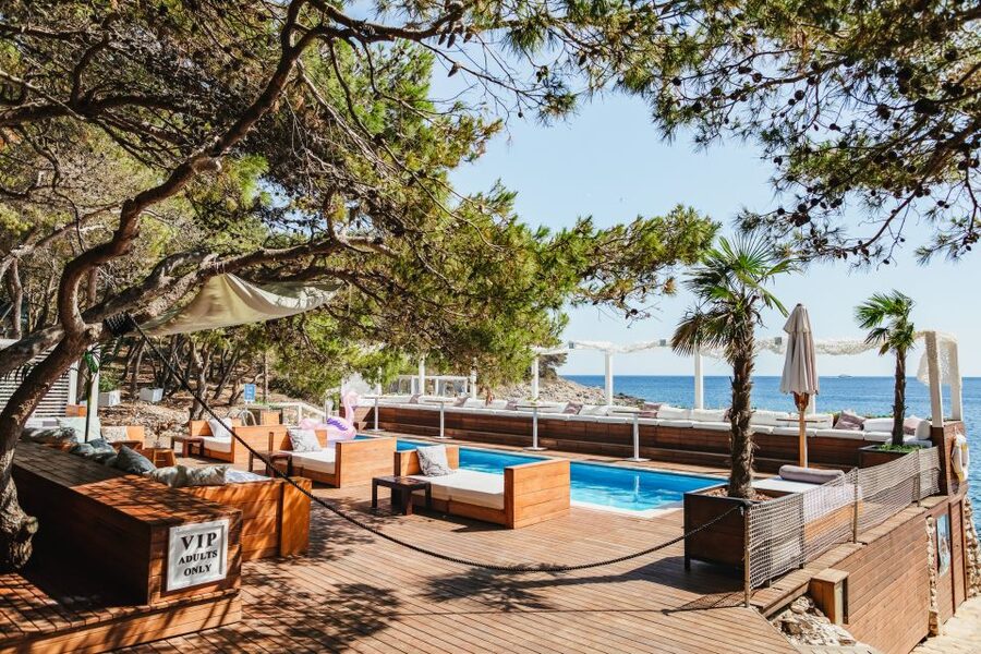 Split: Blue Cave, Vis & Hvar Full-Day Trip by Speedboat - The Pakleni Islands From the Water