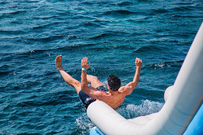 Split: Blue Lagoon, 3 Island Boat Tour & Mediterranean Lunch - Čiovo and Beach Bar Borko: lunch beside the water