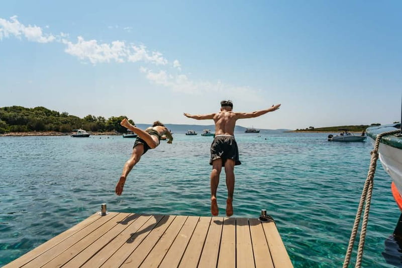 Split: Blue Lagoon & 3 Islands Speedboat Tour - The speedboat ride from Split