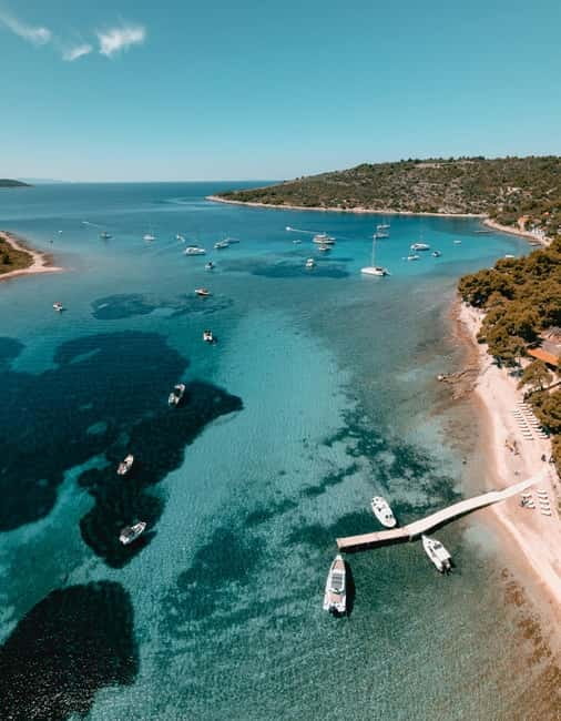 Split: Blue Lagoon & 3 Islands Speedboat Tour - The Kontesa shipwreck at Nečujam