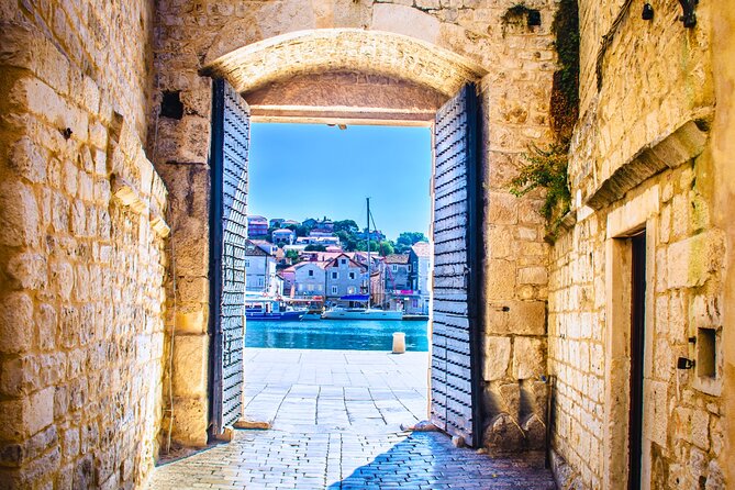 Split: Blue Lagoon & 3 Islands Speedboat Tour - Small group - Why this half-day boat trip works well from Split
