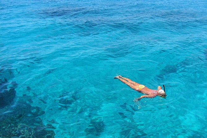 Split: Blue Lagoon & 3 Islands Speedboat Tour - Small group - Maslinica offers a quiet island hour