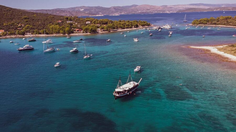 Split: Blue Lagoon & 3 Islands Tour with Lunch & Hidden Bay - Key points at a glance