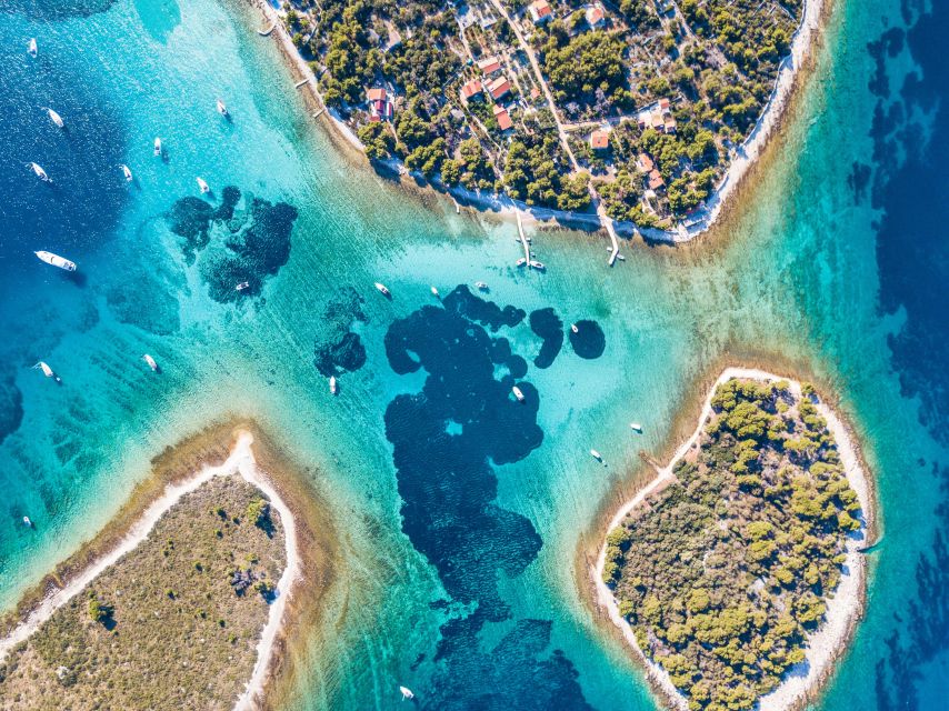 Split: Blue Lagoon and Šolta Boat Tour with Lunch and Drinks - A full day between Split, the Blue Lagoon, and Šolta