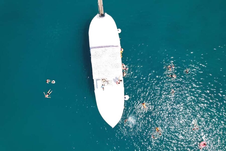 Split: Blue Lagoon and Šolta Boat Tour with Lunch and Drinks - Who will enjoy this tour most?