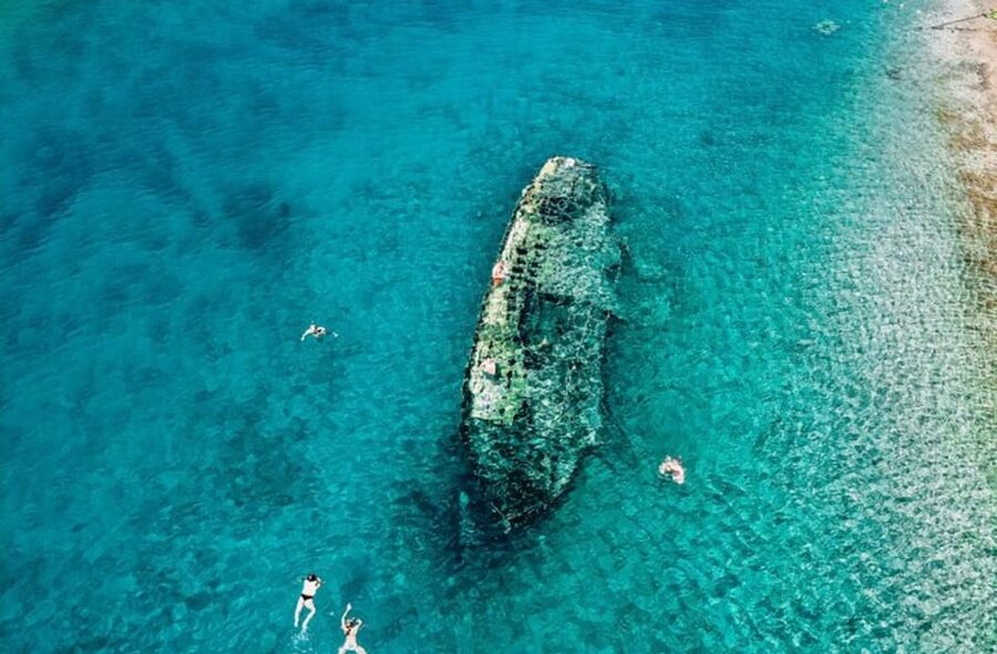 Split: Blue Lagoon, Shipwreck and Šolta with Food and Drinks - The ride to Nečujam Bay and the shipwreck