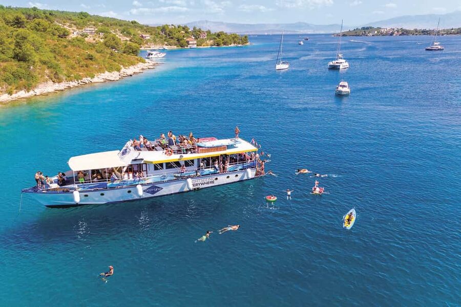 Split: Blue Lagoon, Shipwreck, & Šolta with Lunch & Drinks - Leaving Split Port in the morning
