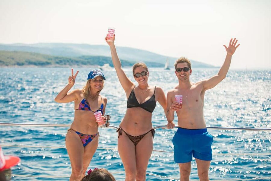 Split: Blue Lagoon & Trogir Boat Tour with Lunch and Drinks - Fumia Bay and the second chance to swim