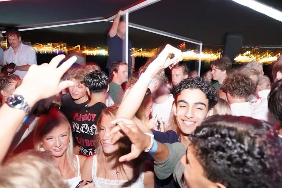 Split: Boat Crawl with Nightclub Access, Shots, & Boat Party - Finishing at a Split nightclub