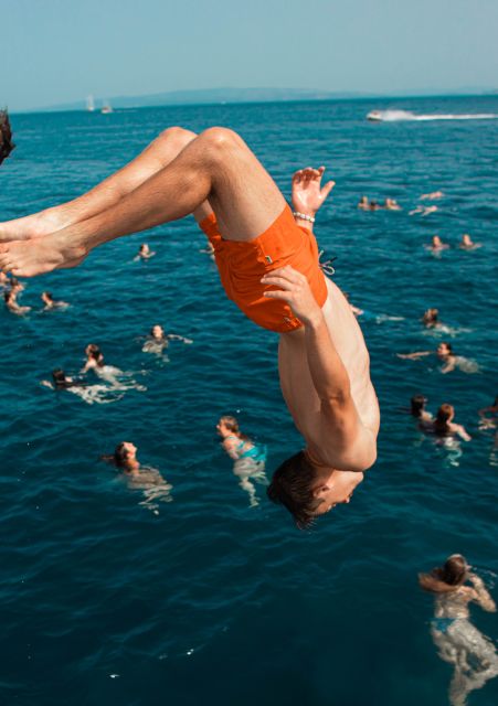 Split: Captain’s Boat Party – Blue Lagoon, DJ & Free Shots - What the $45 price really includes