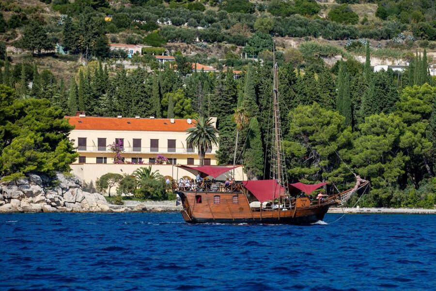 Split: Cruise on Columbo's Pirate Ship "Santa Maria" - Timing the trip around your day in Split