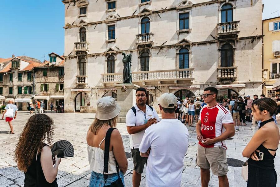 Split: Diocletian Palace & Old Town Guided Walking Tour - Guides who make the short format work