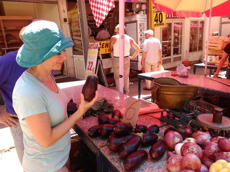 Split: Food Tasting Walking Tour - How much value do you get for $51?