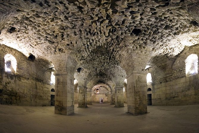 Split: Game of Thrones Small group Tour with Diocletian's Cellar - Game of Thrones meets Diocletian’s Palace