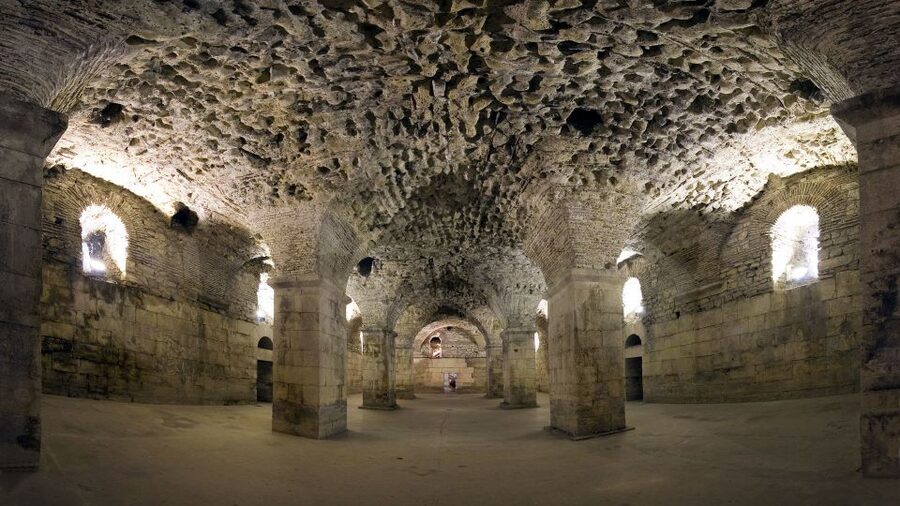 Split: Game of Thrones Tour with Diocletian's Palace Cellar - Who will enjoy this most?
