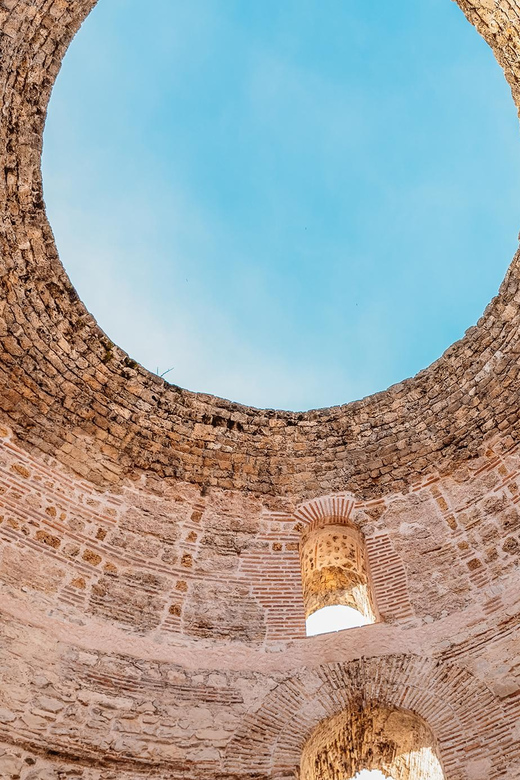 Split: Group or Private Walking Tour with Art Historian - What $32 gets you