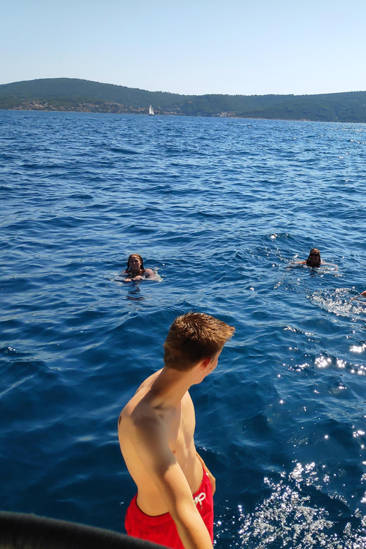 Split: Half Day Sailing Tour with Swim Stop, Snacks and Wine - Should You Book This Private Sailing Trip?
