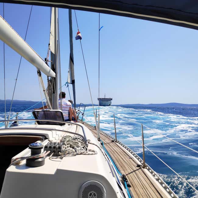 Split: Half Day Sailing Tour with Swim Stop, Snacks and Wine - Brač, Coves, and a Route Shaped by the Wind