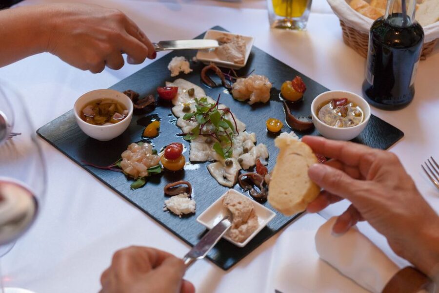 Split: Historical & Gastro Treasures Tour with Green Market - Morning or afternoon?