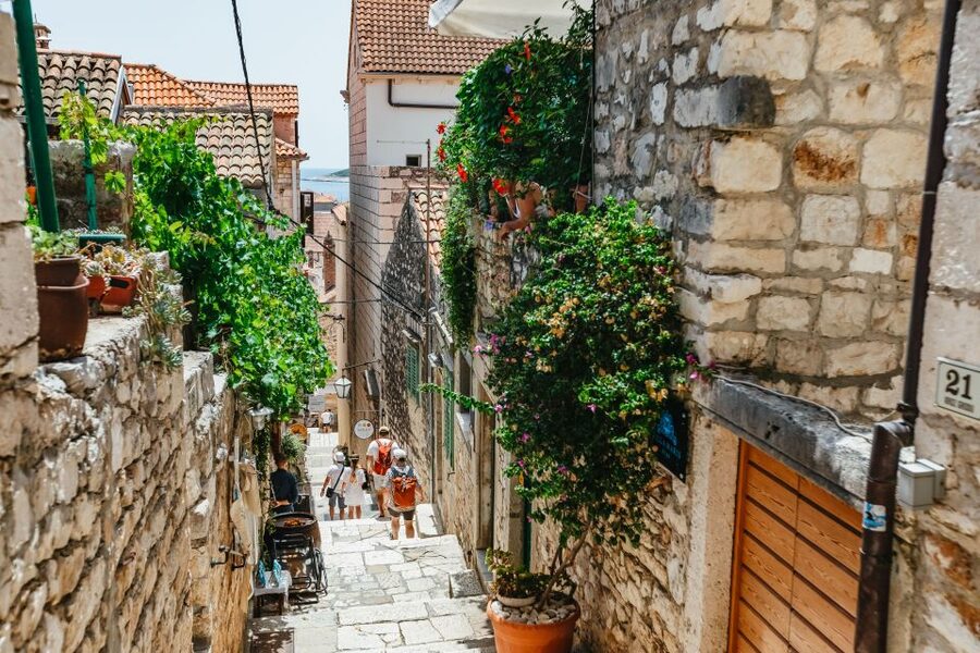 Split: Hvar, Pakleni, Brač & Šolta All-inclusive Tour - What the all-inclusive price really covers