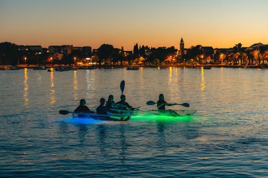 Split: Illuminated Evening Guided Kayaking Tour - From Hotel Briig to Stobreč beach