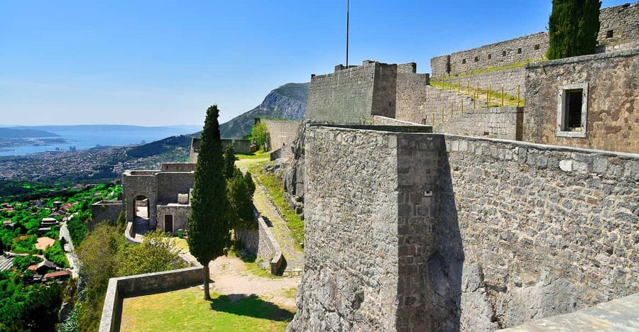 Split: Klis Fortress GOT and Olive Museum Entry Tickets - Lunch at the Gastronomic Center