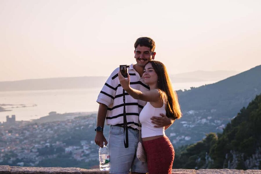 Split: Klis Sunset Sightseeing Bus Tour - The 20-minute ride up into the hills