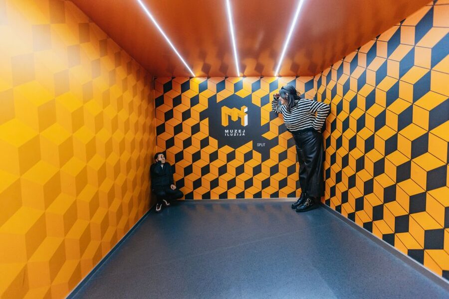 Split: Museum of Illusions Entrance Ticket - Testing gravity in a room that makes no sense