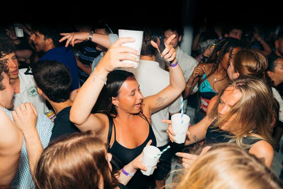 Split: Night Boat Party with Free Shots, Dj and After Party - What the boat party is really like