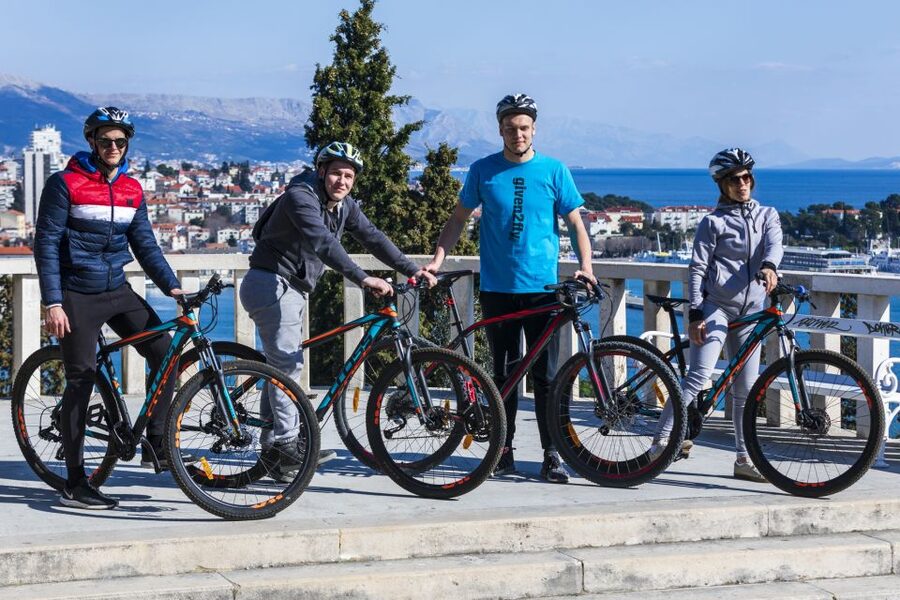 Split: Old Town and Marjan Park Bike Tour - Leaving the center for Marjan Forest Park