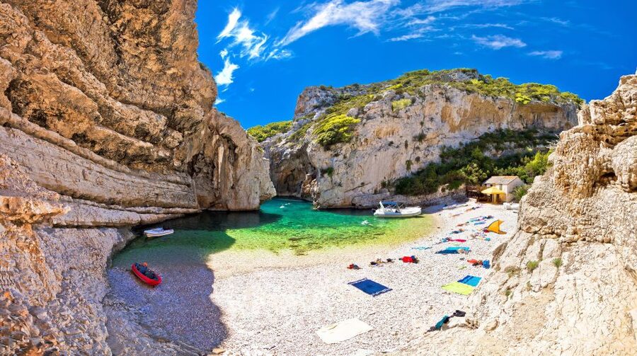 Split or Trogir: Blue Cave, Vis, and Hvar Speedboat Day Trip - Hvar Town gives you two hours to explore