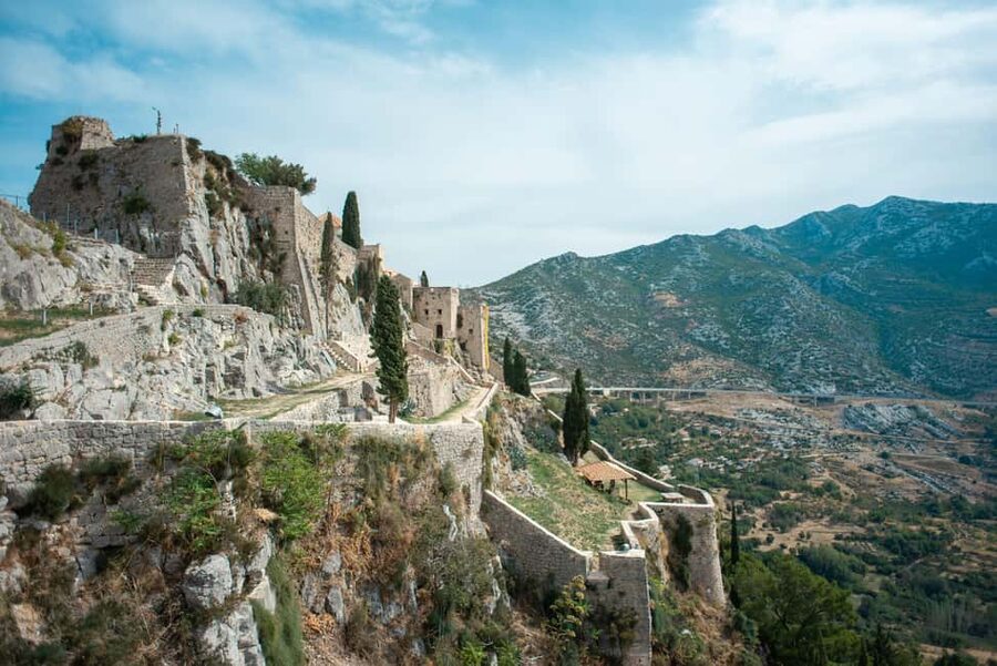 Split: Private tour to Klis Fortress and Vranjača cave - Klis Fortress, where the views come with a climb