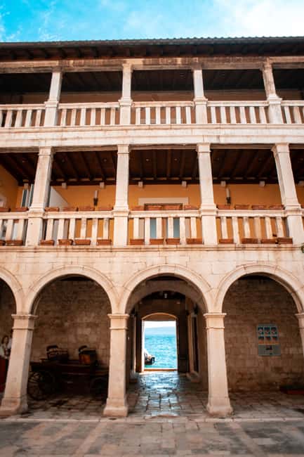 Split: Private tour to Salona, Vitturi castle and Trogir - Should you book the Salona, Vitturi Castle, and Trogir tour?