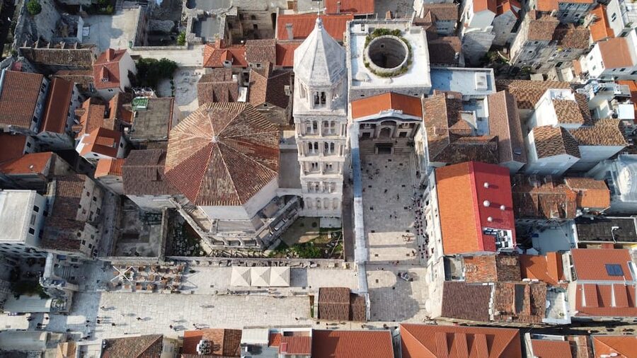 Split: Private Walking Tour for Families with kids (5-17y) - Is $352 good value for your family?