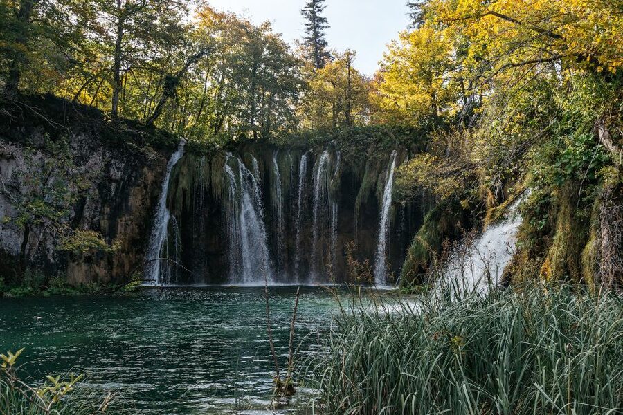 Split: Self-Guided Plitvice Lakes Day Tour with Boat Ride - Who should book this day trip