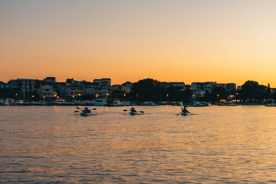 Split: Sunset Guided Kayaking Tour - The 15-minute ride and a simple start