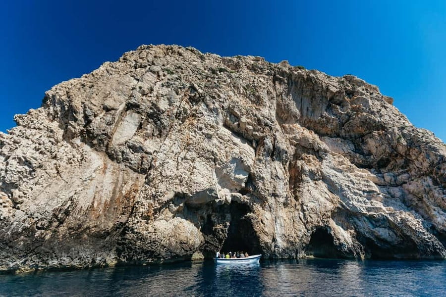 Split/Trogir: Blue Cave, Mamma Mia, Hvar and 5 Island Tour - Shared trip or private boat?