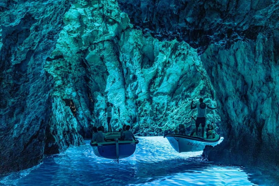 Split/Trogir: Blue Cave, Mamma Mia, Hvar and 5 Island Tour - Komiža, the best place to slow down